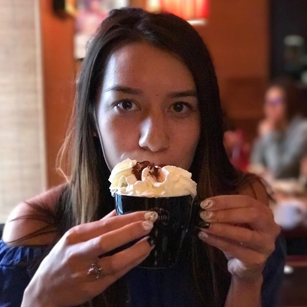 Meet your Posher, Holly